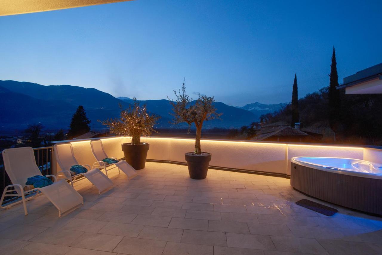 Penthouse & Garden - Luxury Apartment Postal / Burgstall Exterior foto