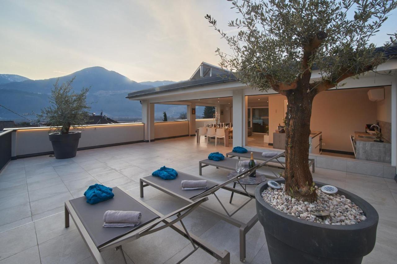 Penthouse & Garden - Luxury Apartment Postal / Burgstall Exterior foto