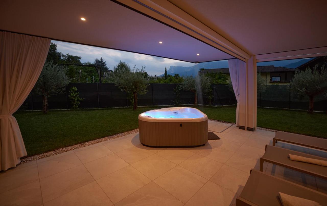 Penthouse & Garden - Luxury Apartment Postal / Burgstall Exterior foto